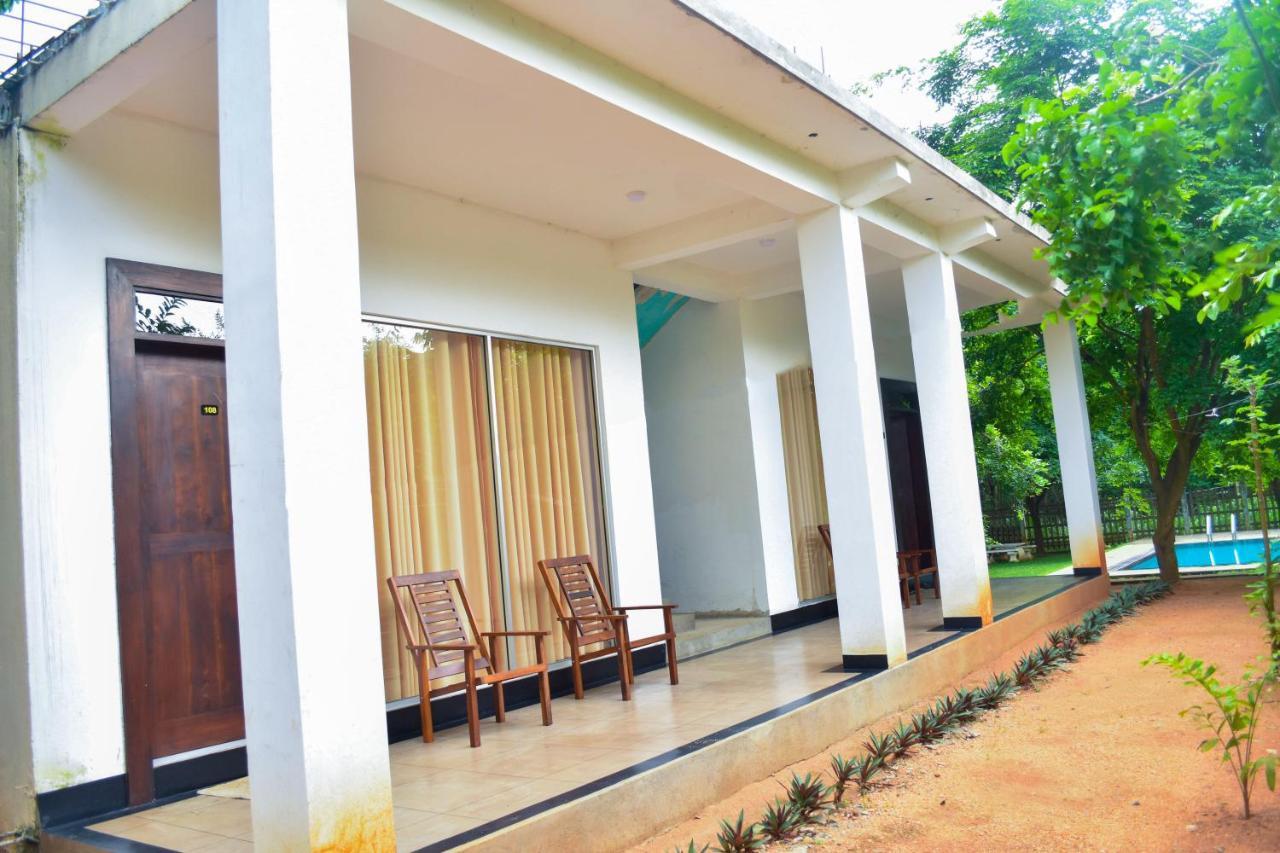 Pivisuma Lodge ダンブッラ エクステリア 写真