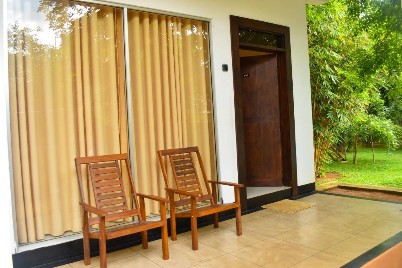 Pivisuma Lodge ダンブッラ エクステリア 写真